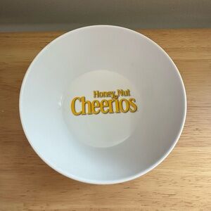 2017 General Mills Honey Nut Cheerios‎ collectors melamine cereal bowl